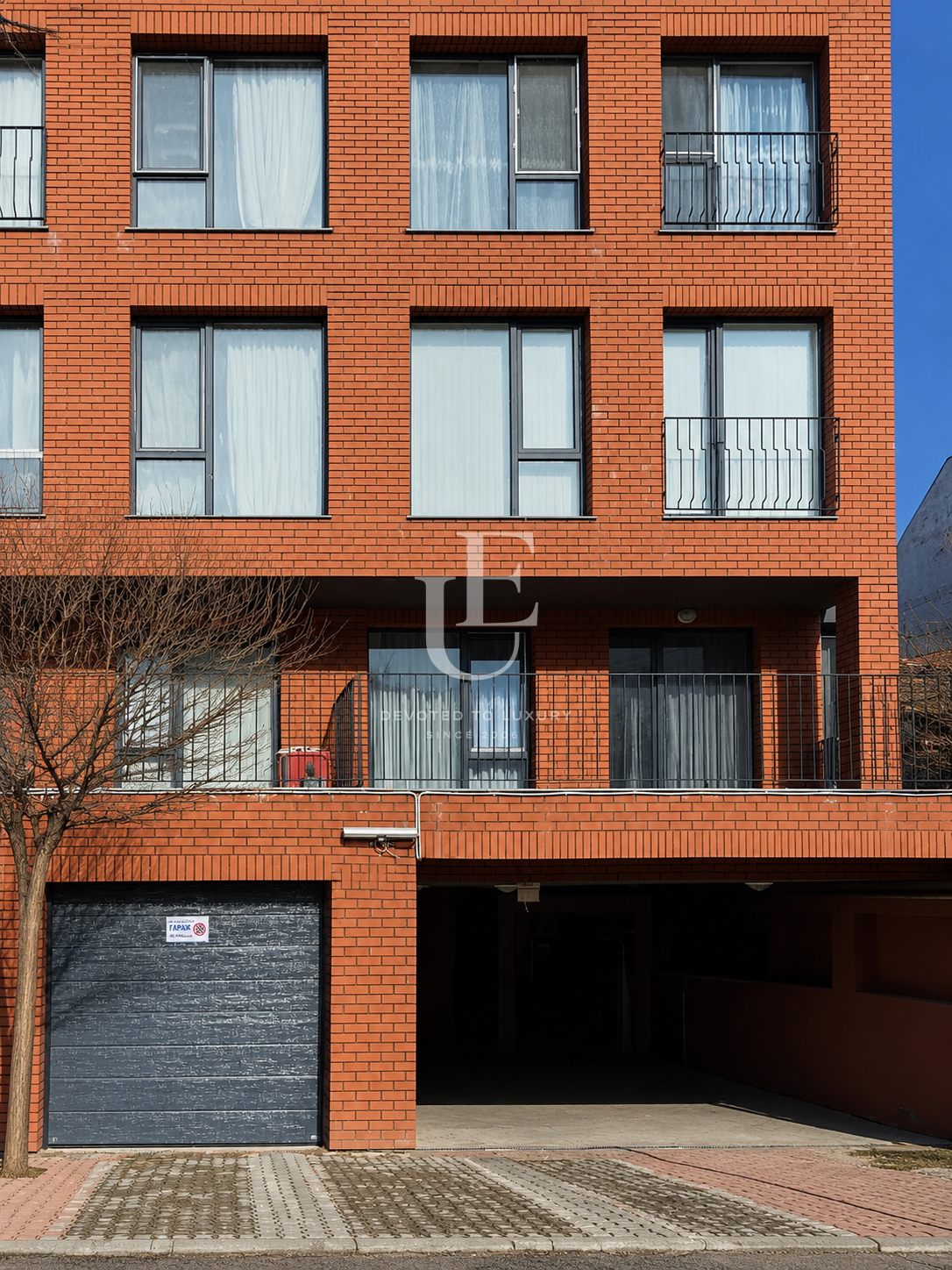 Апартамент за продажба в София, Сердика - код на имота: K28582 - image 1