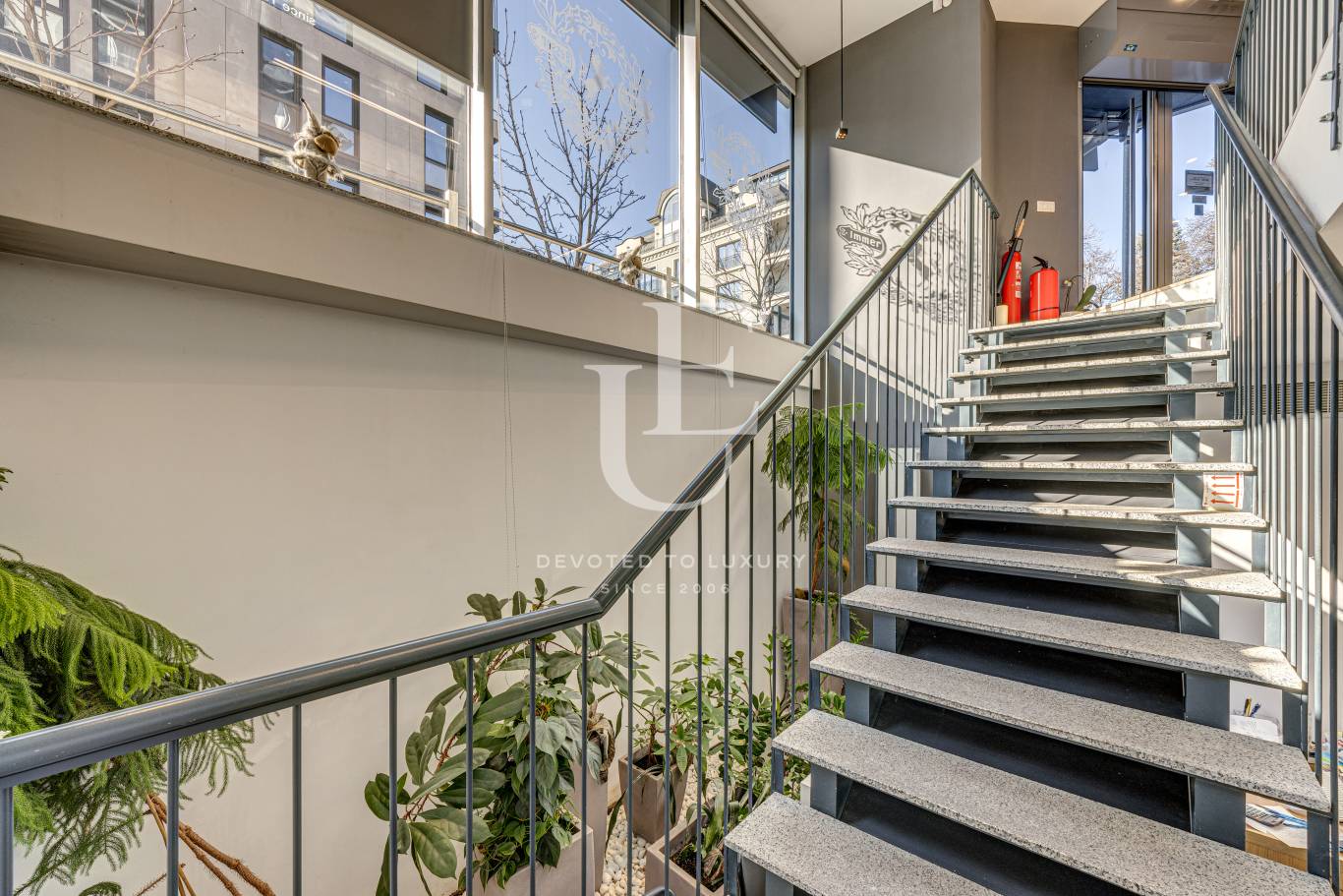 Търговски обект под наем в София, Изток - код на имота: N28608 - image 2