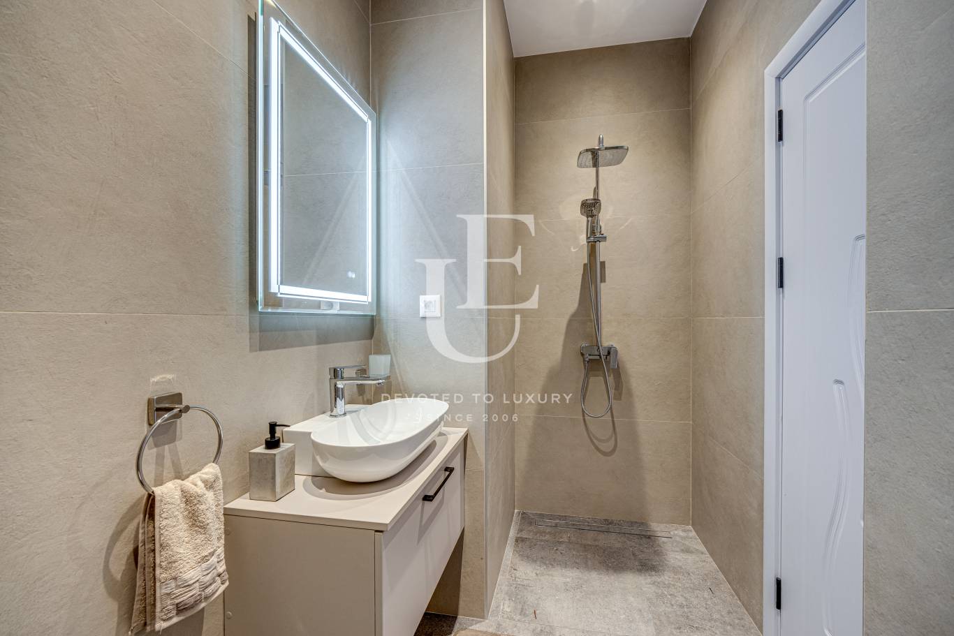 Апартамент за продажба в София, Център - код на имота: N28610 - image 6