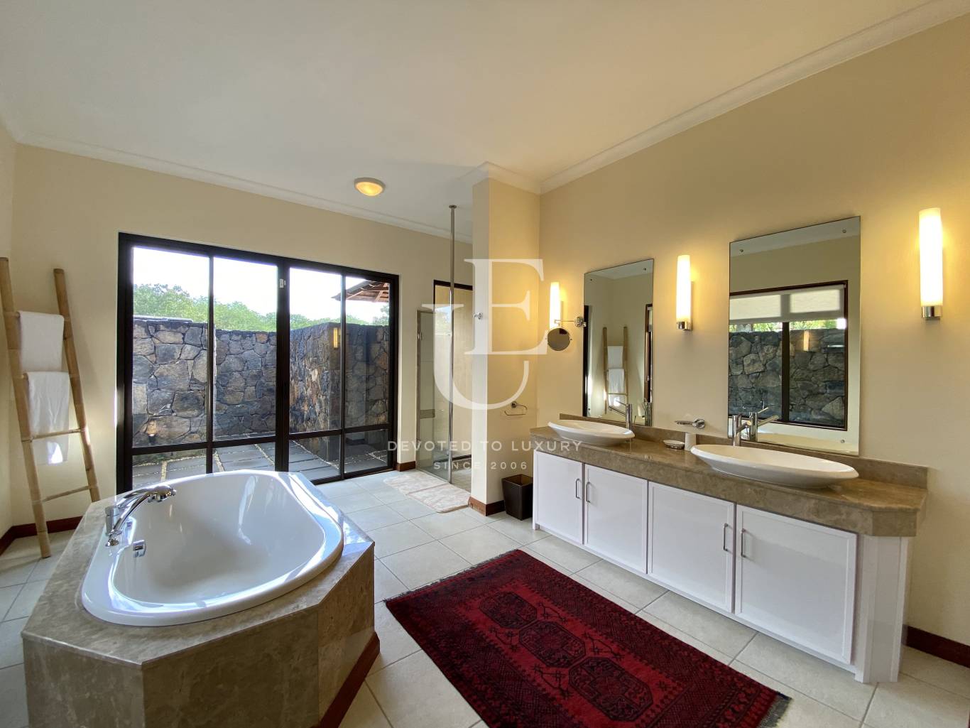 Къща за продажба в Тамарин,  - код на имота: N28633 - image 17