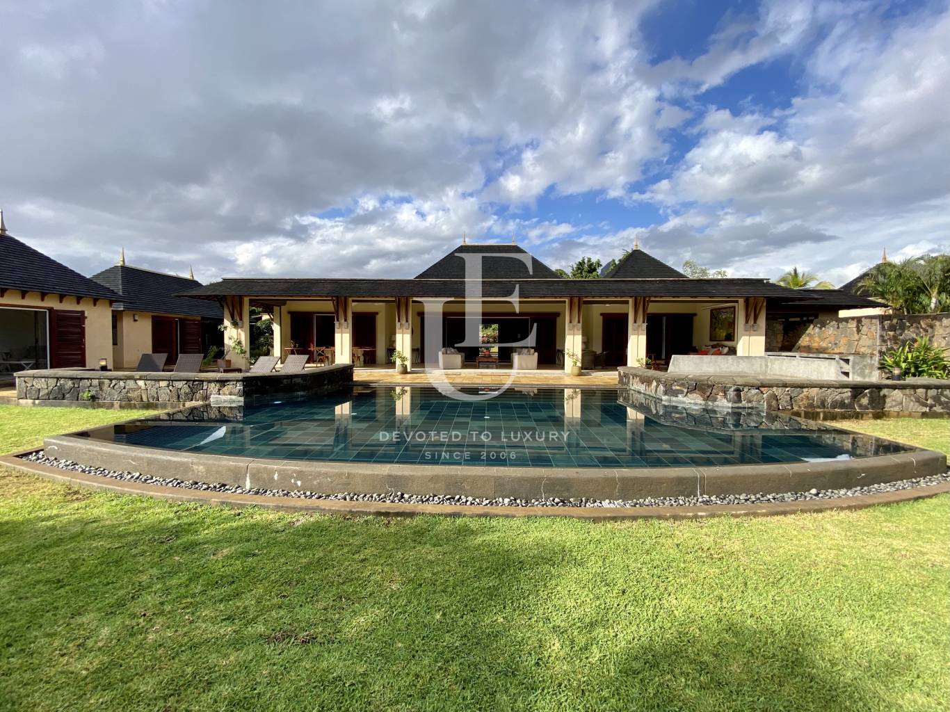 Къща за продажба в Тамарин,  - код на имота: N28633 - image 2