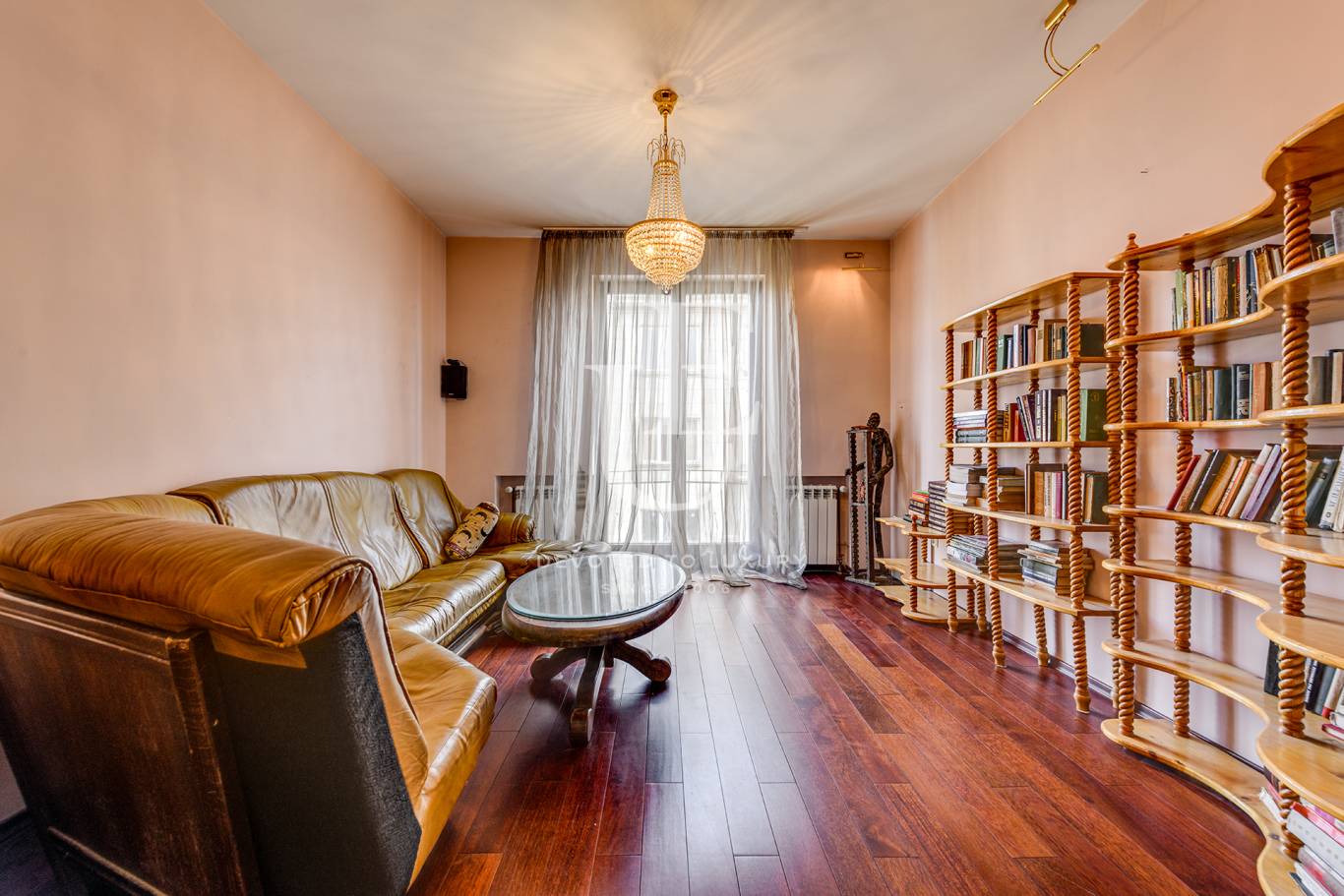 Апартамент за продажба в София, Център - код на имота: K19541 - image 2