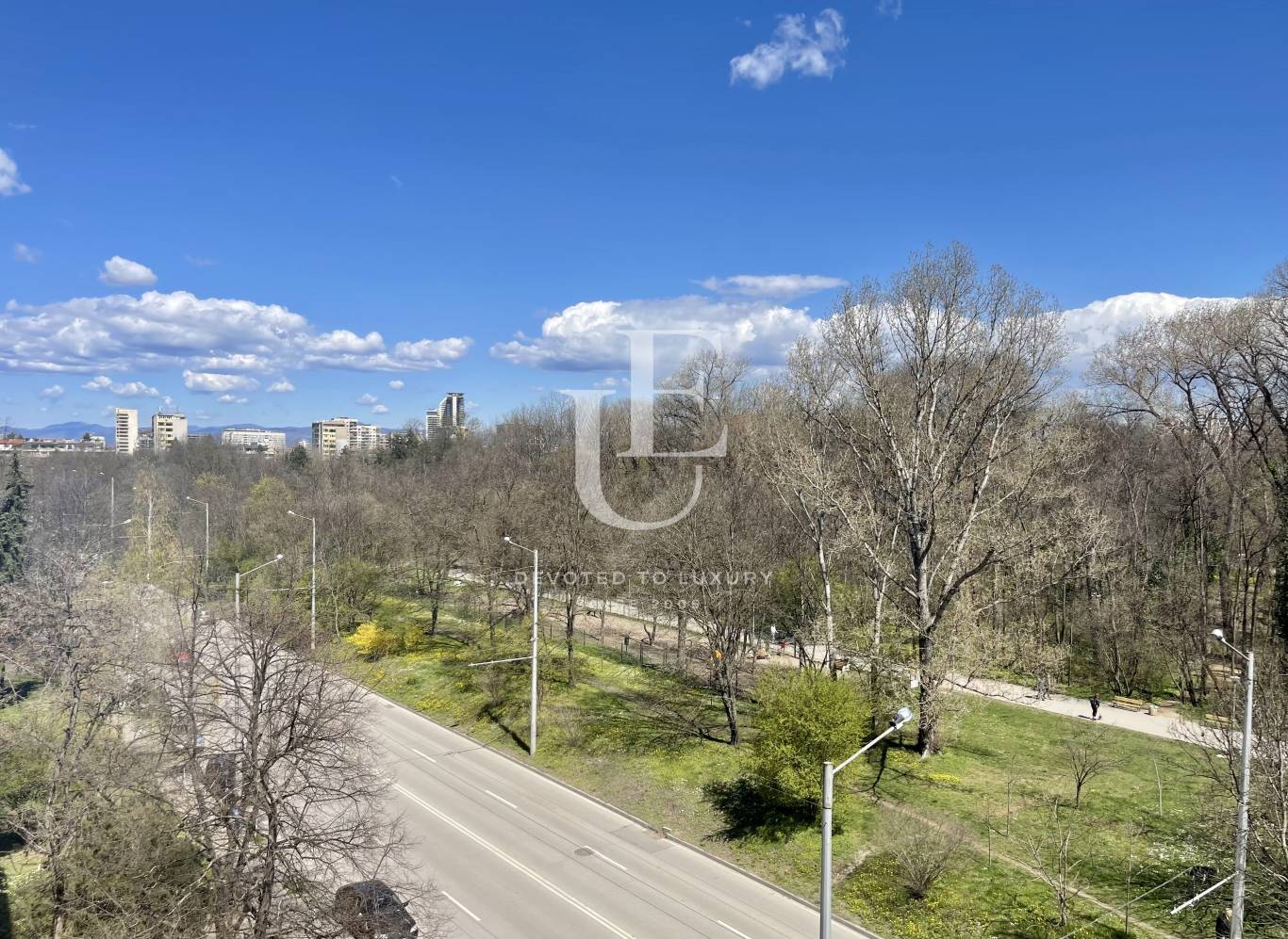 Апартамент за продажба в София, Южен парк - код на имота: E19565 - image 1