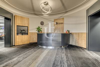 Представителен офис в сърцето на града, пл. Народно събрание