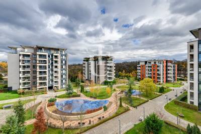 Многостаен апартамент за продажба в кв. Лозенец