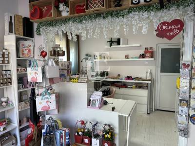 Търговско помещение под наем на ул. Цар Иван Асен II 