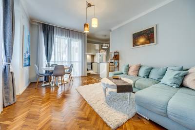 Elegant apartment near the metro and Sofia University for rent