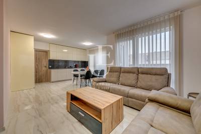 Sunny two-bedroom apartment with an Act 16 next to Sport academy 