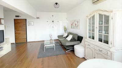 Панорамен апартамент с една спалня под наем - кв. Борово