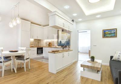 Тристаен апартамент на бул. Витоша