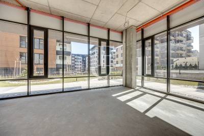 Премиум търговско помещение в нова сграда на отлична локация