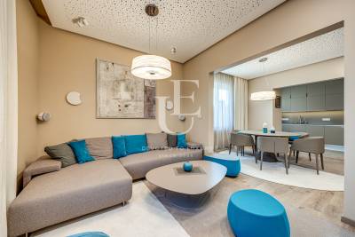 Нов дизайнерски апартамент с гараж и асансъор в Докторска градина