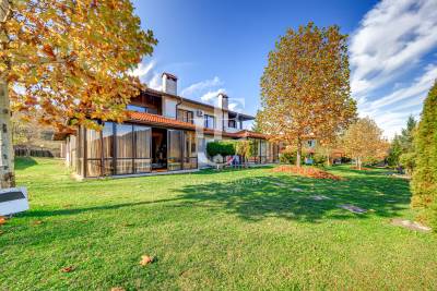  Къща в село Орешак, Троян за продажба