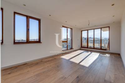 Тристаен апартамент за продажба с прекрасна гледка към Витоша