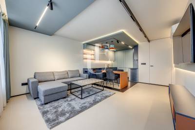 Чисто нов двустаен апартамент под наем до Мол София