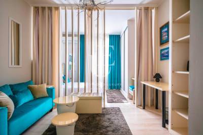 New artistic one-bedroom apartment for rent