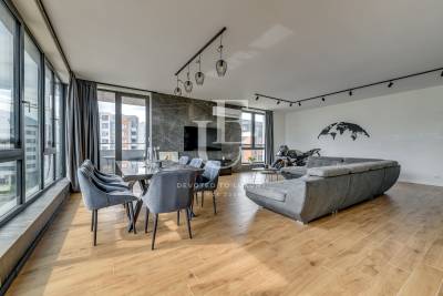 Two-bedroom apartment for rent in Krastova Vada district