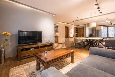 Апартамент с две спални в центъра на София