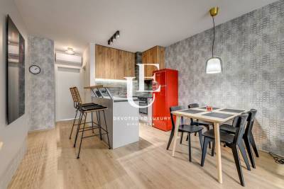 Тристаен апартамент под наем в бутикова сграда