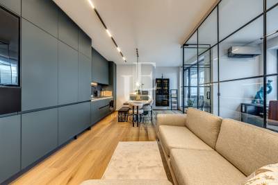 Прекрасен тристаен апартамент под наем, с невероятни гледки