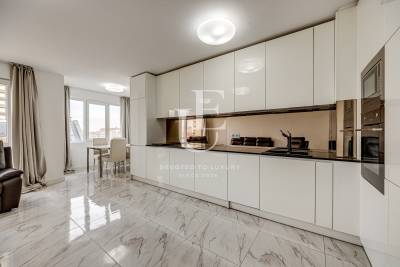 Тристаен апартамент под наем до Руски Паметник