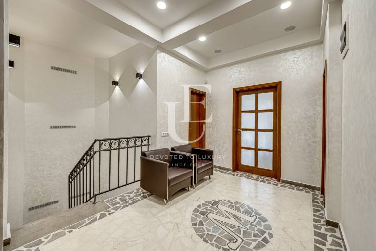 Изключителна  къща в центъра на София за продажба