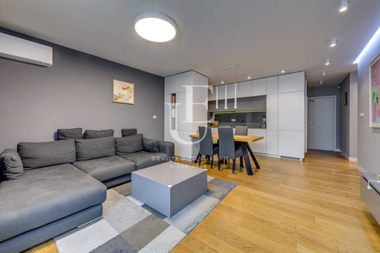 Two-bedroom apartment for sale near Paradise Mall