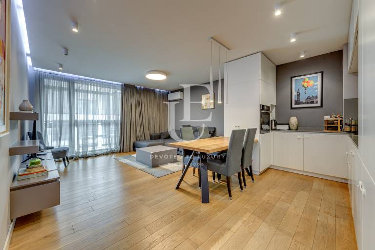 Тристаен апартамент за продажба до Парадайс мол