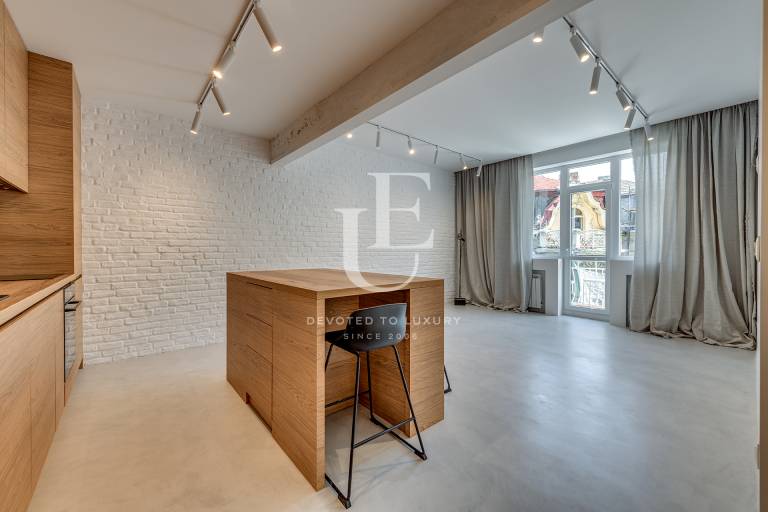  A beautiful two-room apartment for sale in the center of Sofia