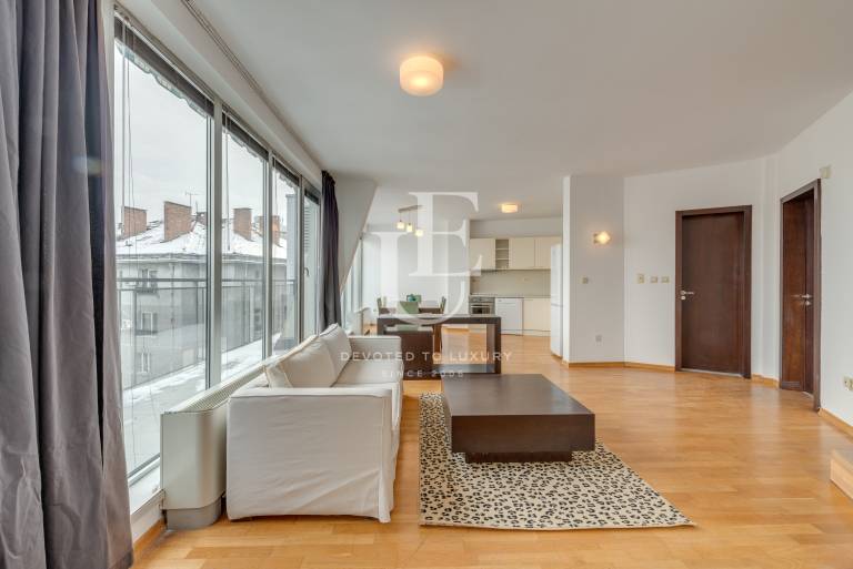 Maisonette for rent in Doctor's Garden