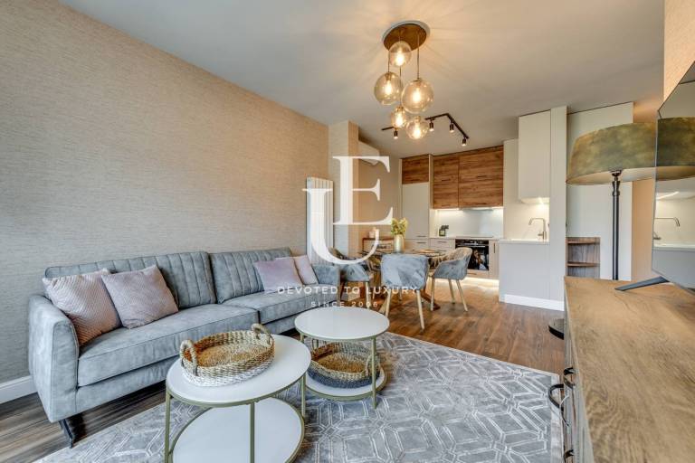 Двустаен апартамент за продажба в луксозна сграда в Бъкстон