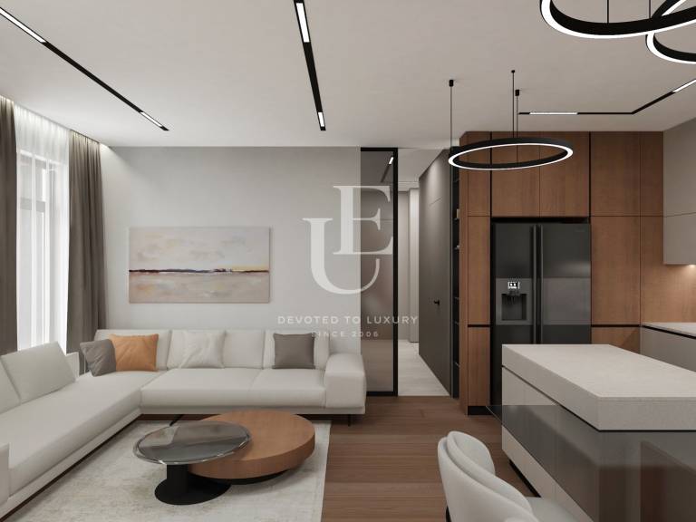 Luxurious four-bedroom apartment in Maxi complex