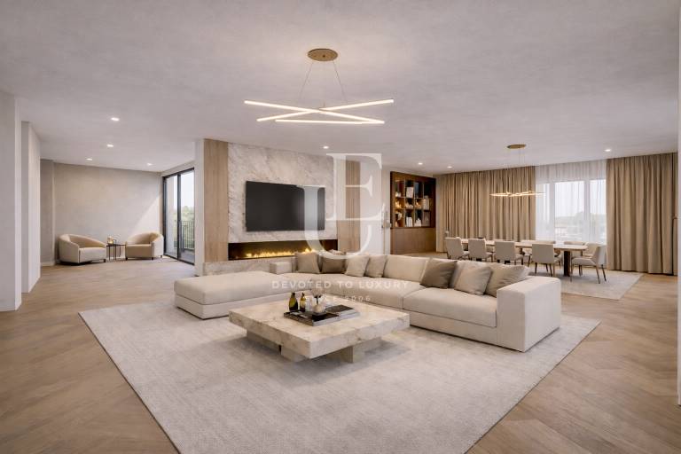 Three-bedroom apartment in a prestigious building in Iztok