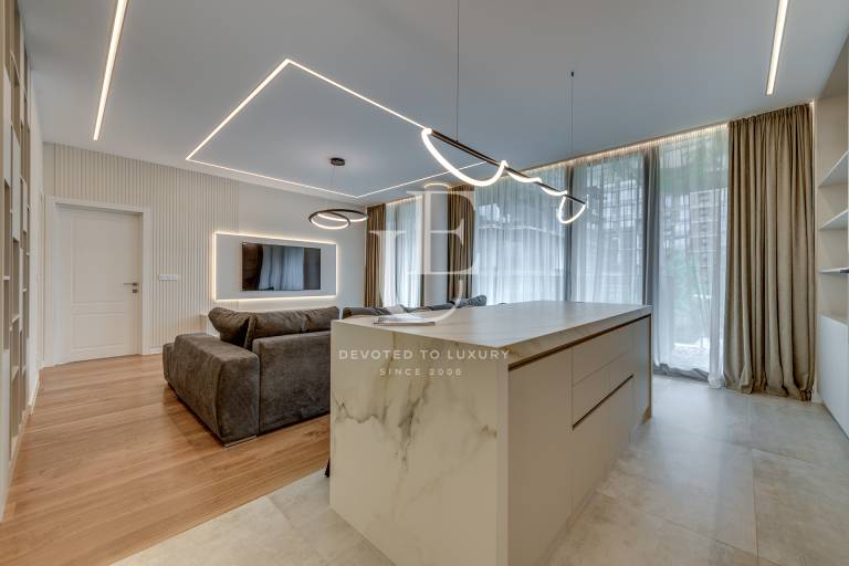 Southeast two-room apartment in a building with deed 16