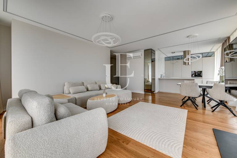 Spacious south-facing apartment with incredible views in a gated 