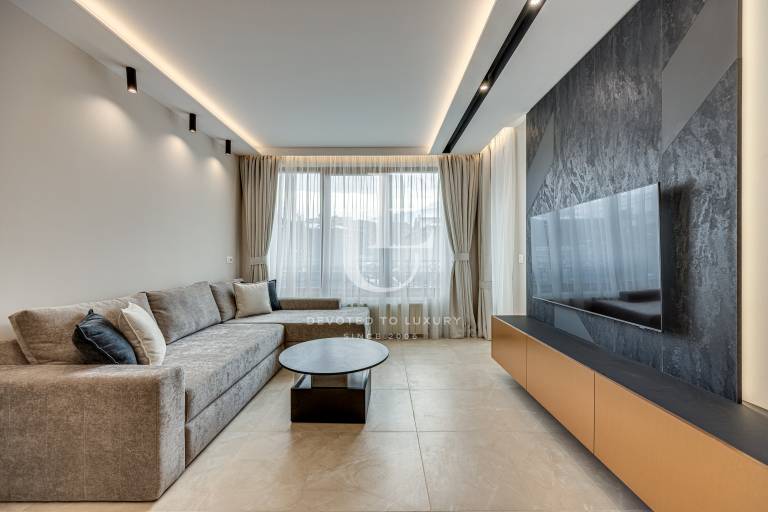 Чисто нов апартамент в комплекс "Paradaise place"