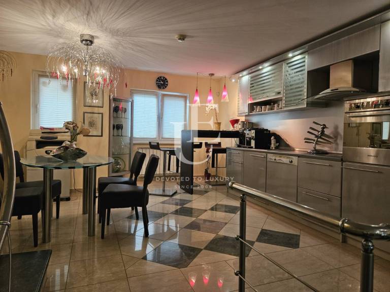 Four-level townhouse for rent in Manastirski Livadi district
