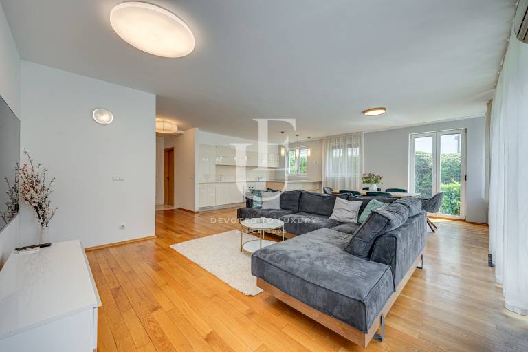 Spacious 3-bedroom apartment in prestigous gated complex