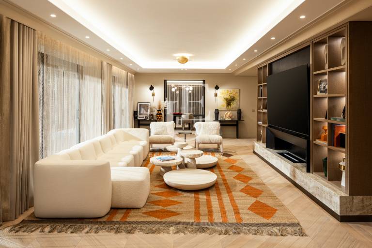 Spacious house with elegant architecture in a prestigious area of
