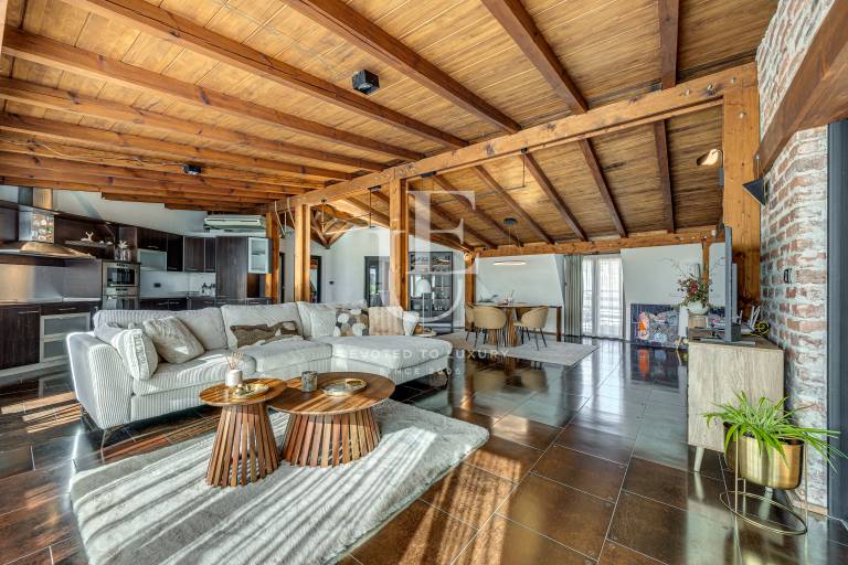 Artistic two-bedroom apartment for rent in the heart of Sofia