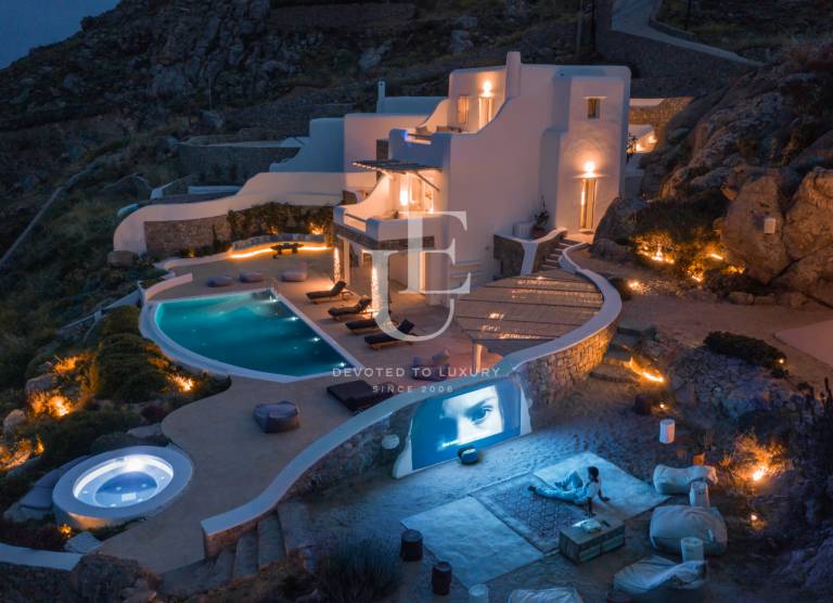 Luxury villa with sea views and outdoor cinema in Mykonos island