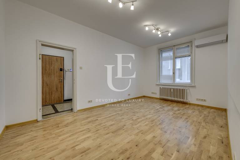 2 bedroom Apartment for Sale at Vitosha street