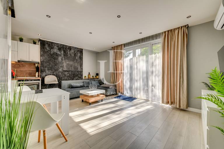 One-bedroom apartment in Krastova vada