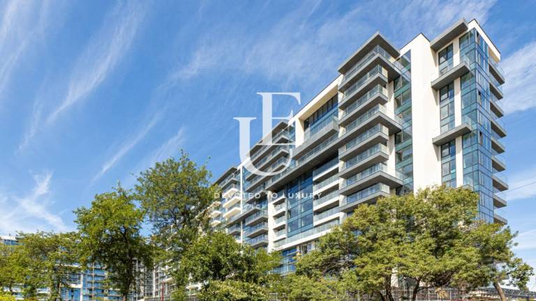 Two-bedroom apartment in a prestigious gated complex