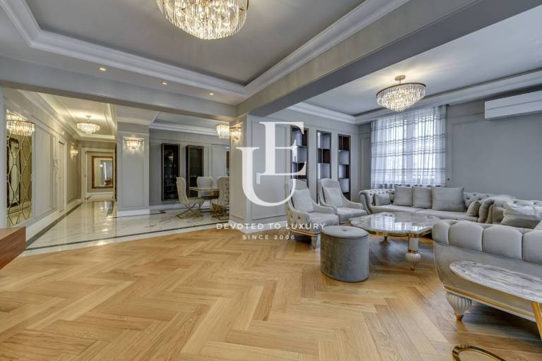 Top center, spacious apartment for sale