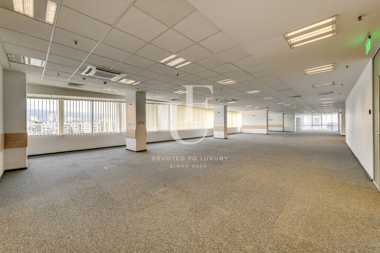 Просторен офис под наем в бизнес сграда на бул. Цариградско шосе