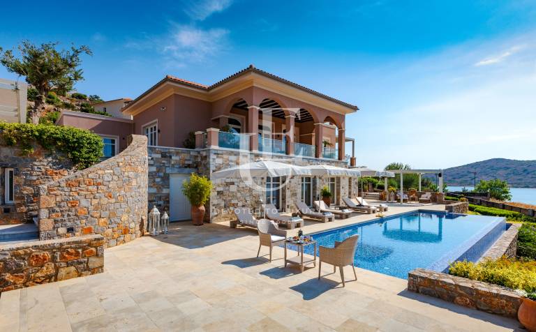Луксозно имение за продажба в "Елунда", остров Крит