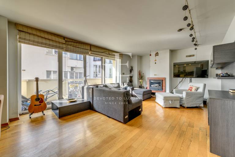 Spacious Apartment with Double Garage in the Heart of Sofia