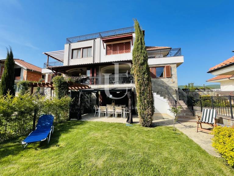Exclusive house for sale, in Sunny Beach