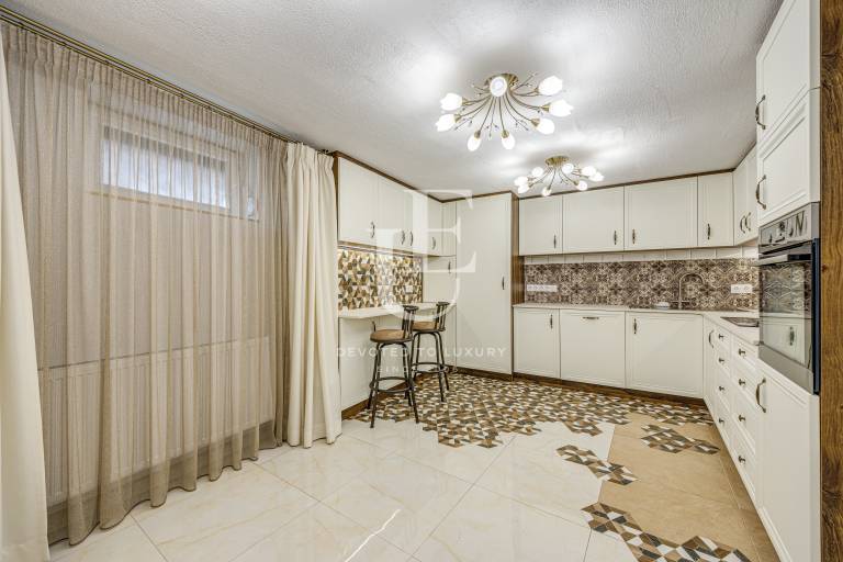 Detached house for sale in the center of Sofia